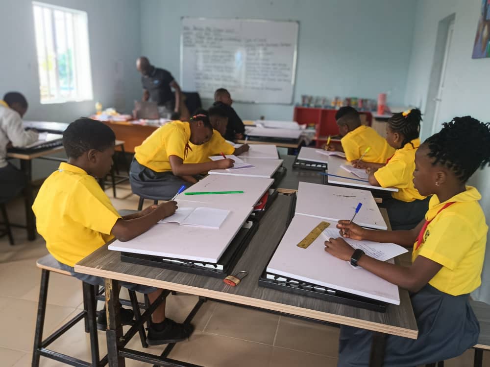 whatsapp image 2025 11 08 at 16.07.26 (1)